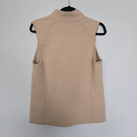 Croft & Barrow Women's Medium Quilted Vest - Picture 2 of 6